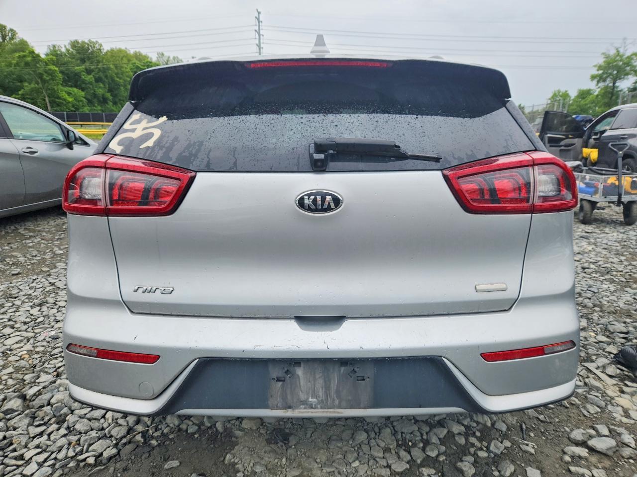 2017 Kia Niro Lx - Фото 6