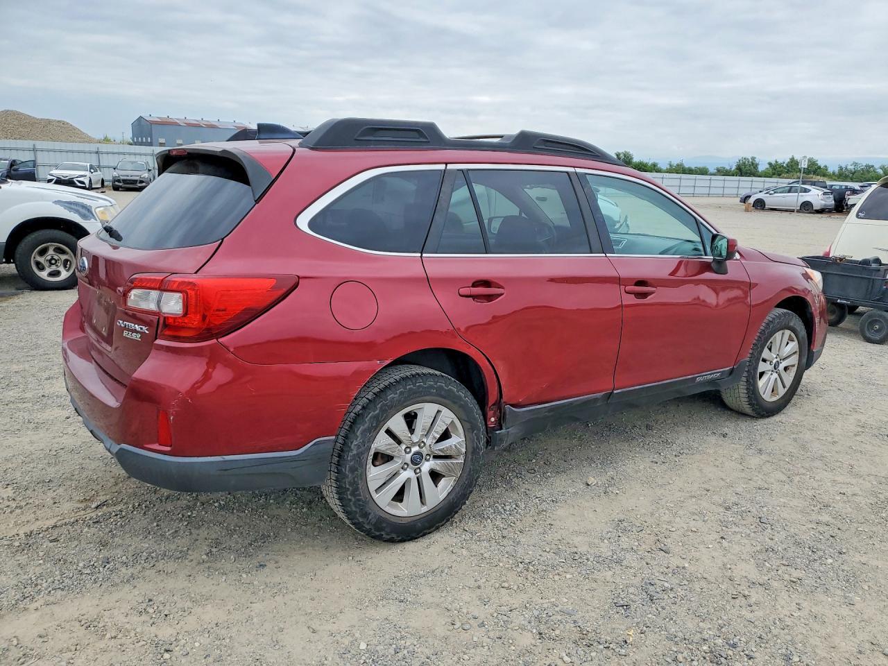 2016 Subaru Outback 2.5I Premium - Image 3