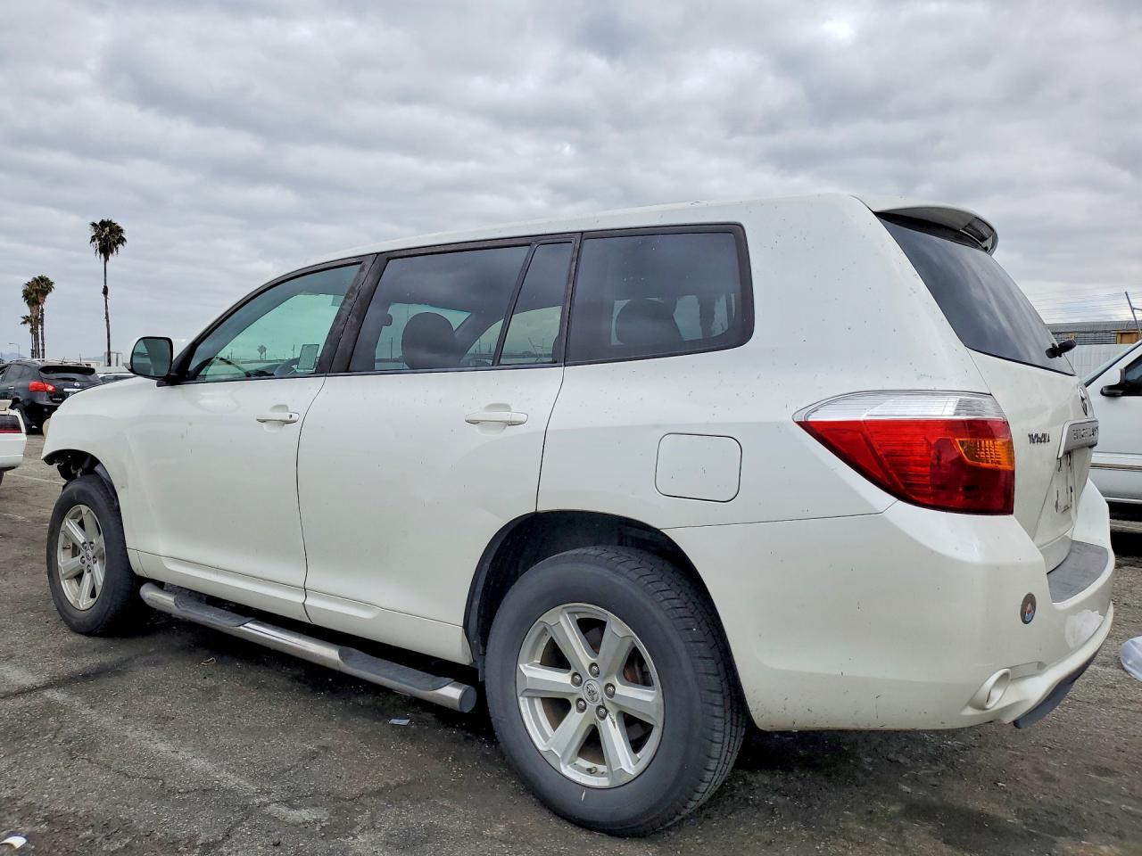 2008 Toyota Highlander Base - Image 2