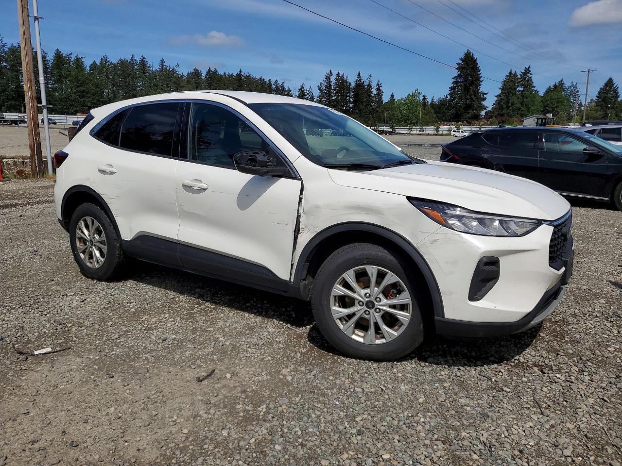 2023 Ford Escape Active - Image 4