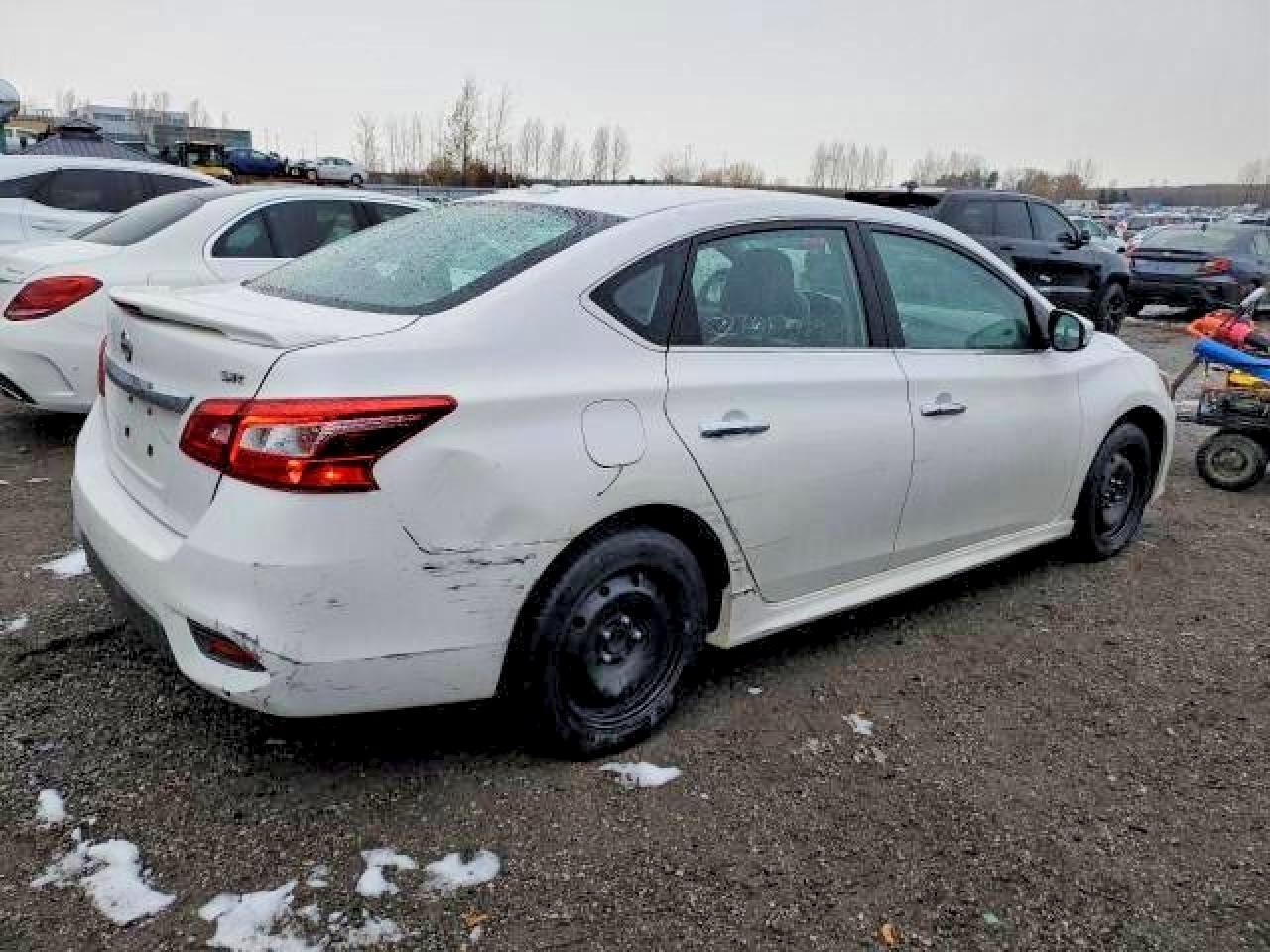 2016 Nissan Sentra S - Image 4