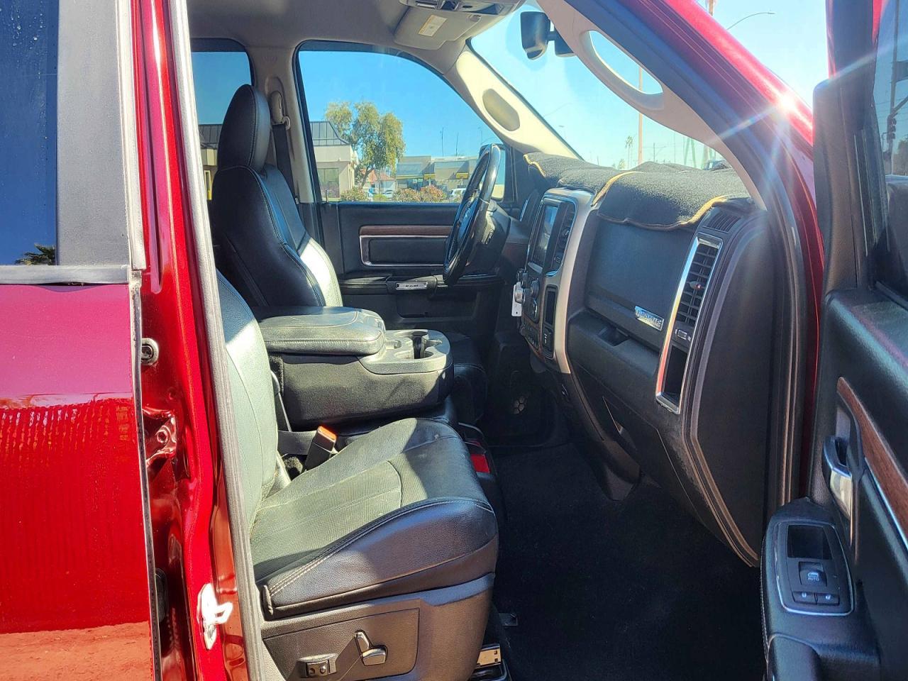2019 Ram 1500 Classic Laramie - Фото 5
