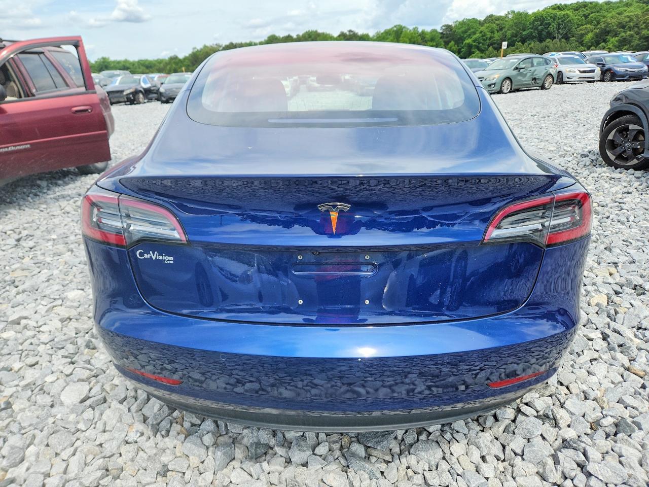 2018 Tesla Model 3 - Фото 6