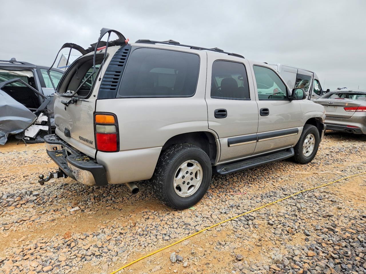 2004 Chevrolet Tahoe C1500 - Фото 3