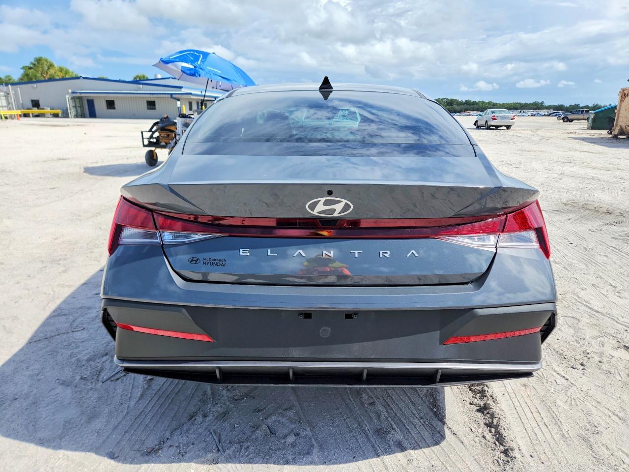 2026 Hyundai Elantra Se - Фото 6