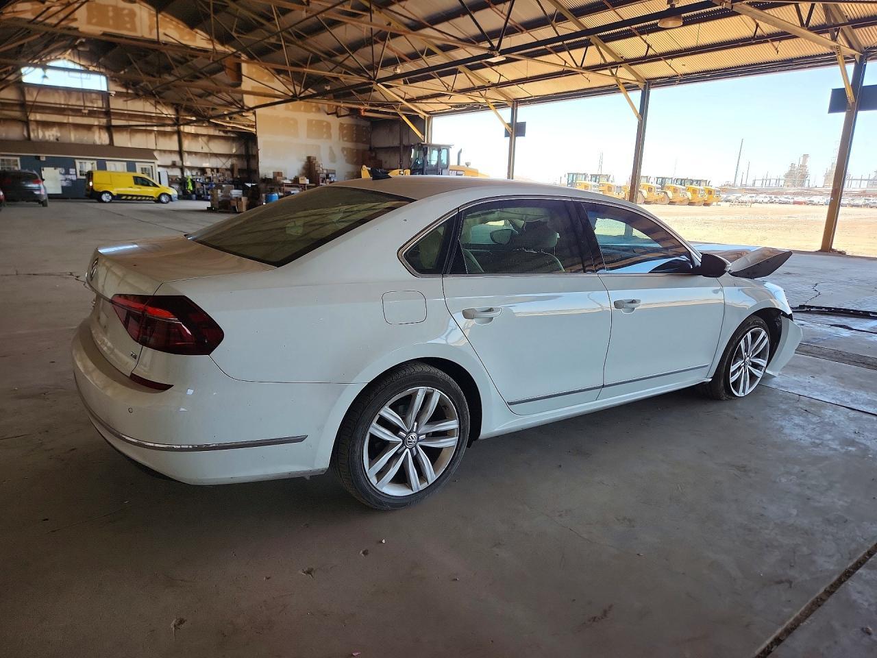 2017 Volkswagen Passat Se - Image 3