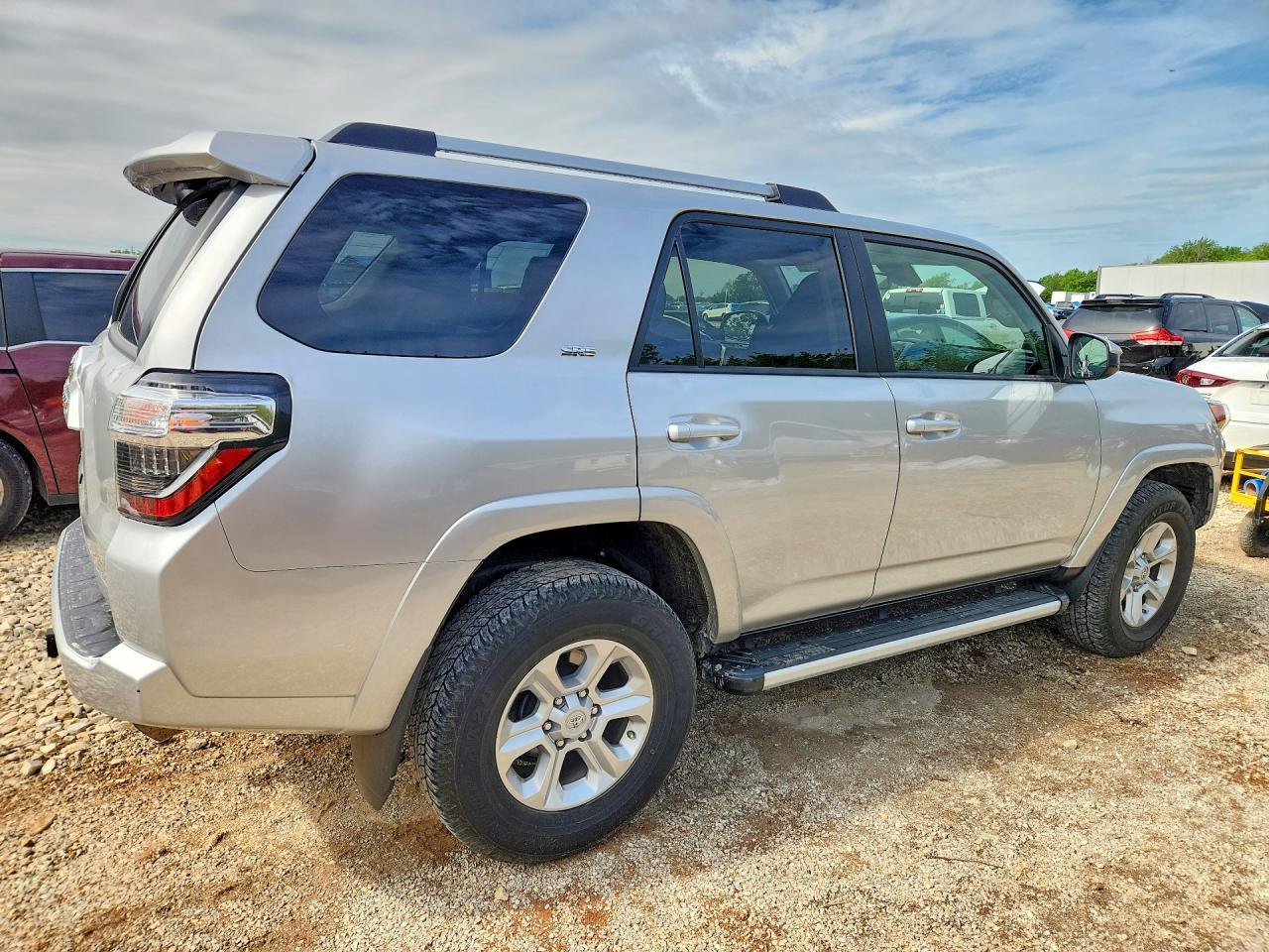 2020 Toyota 4Runner Sr5 - Image 3