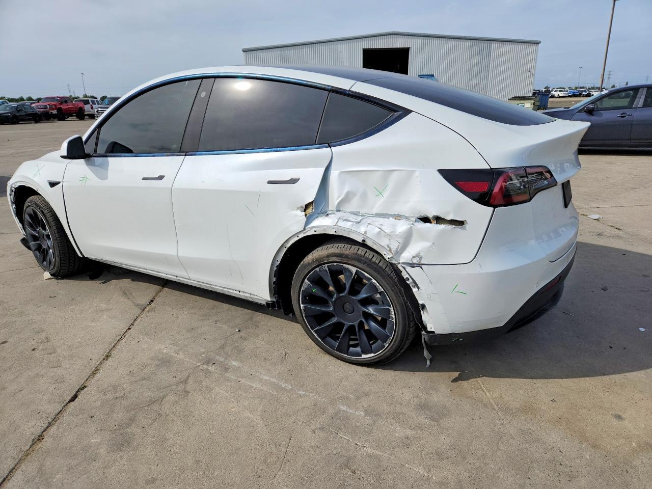 2022 Tesla Model Y - Фото 2