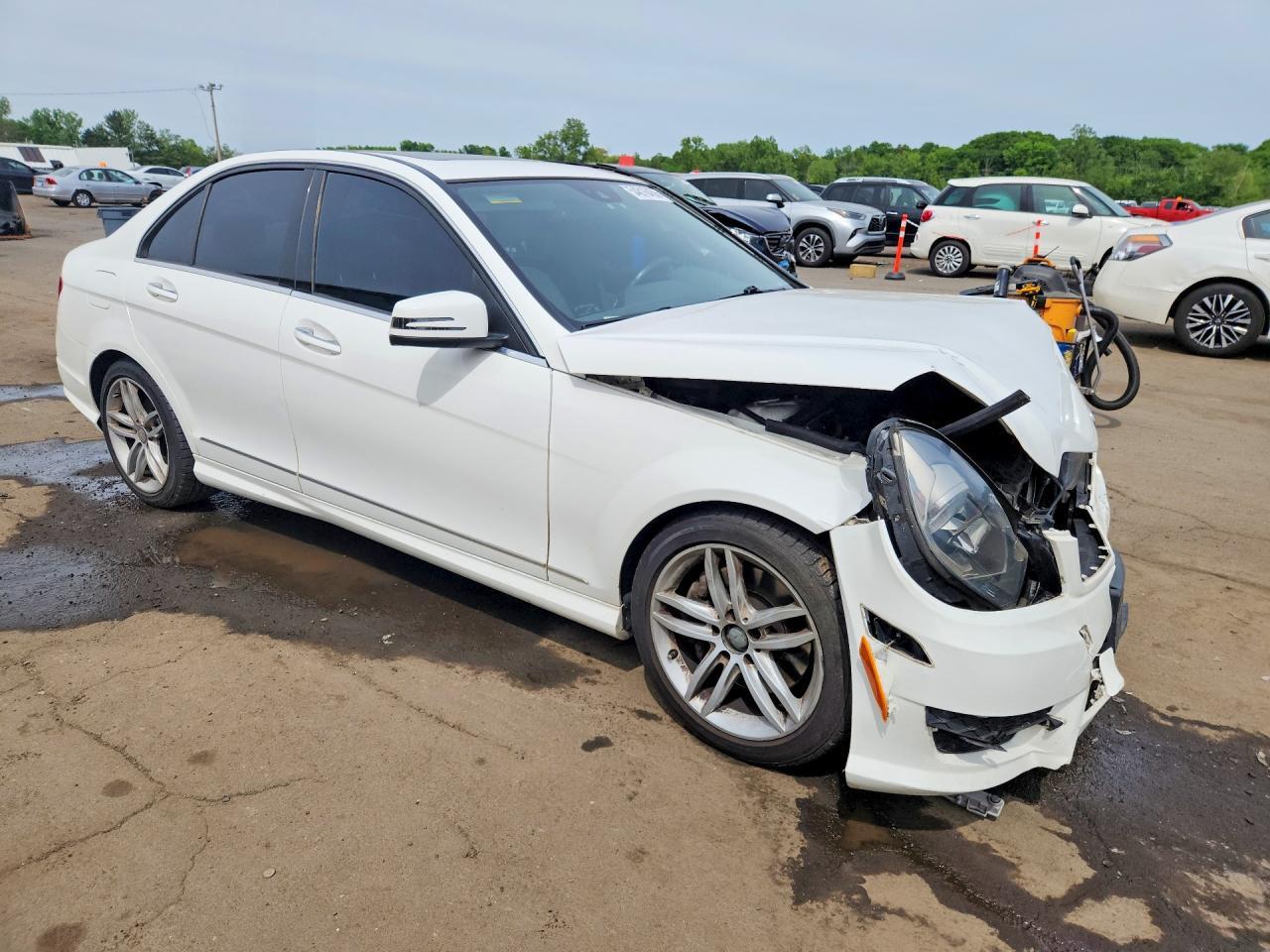 2013 Mercedes-Benz C 300 4Matic - Image 4