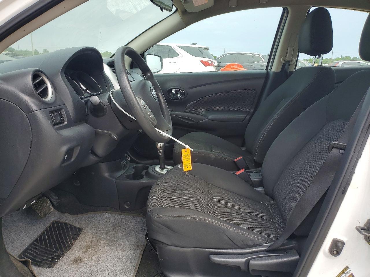 2019 Nissan Versa Sv - Image 7