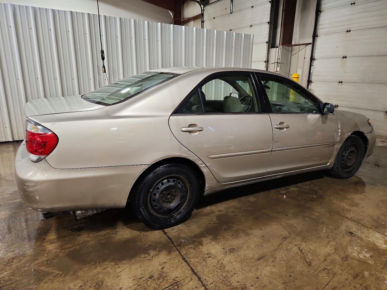 2005 Toyota Camry Standard - Фото 3
