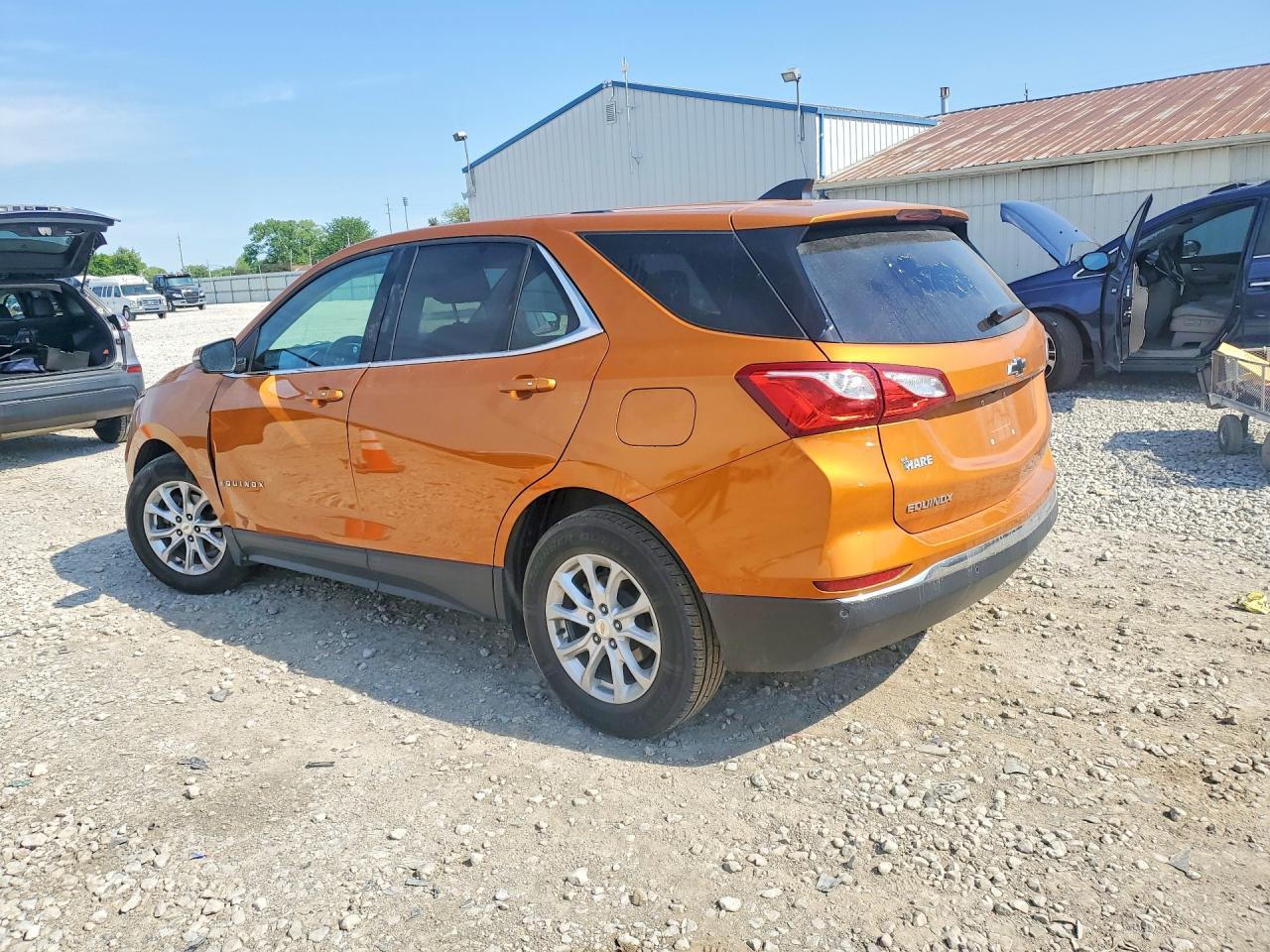 2019 Chevrolet Equinox Lt - Image 2