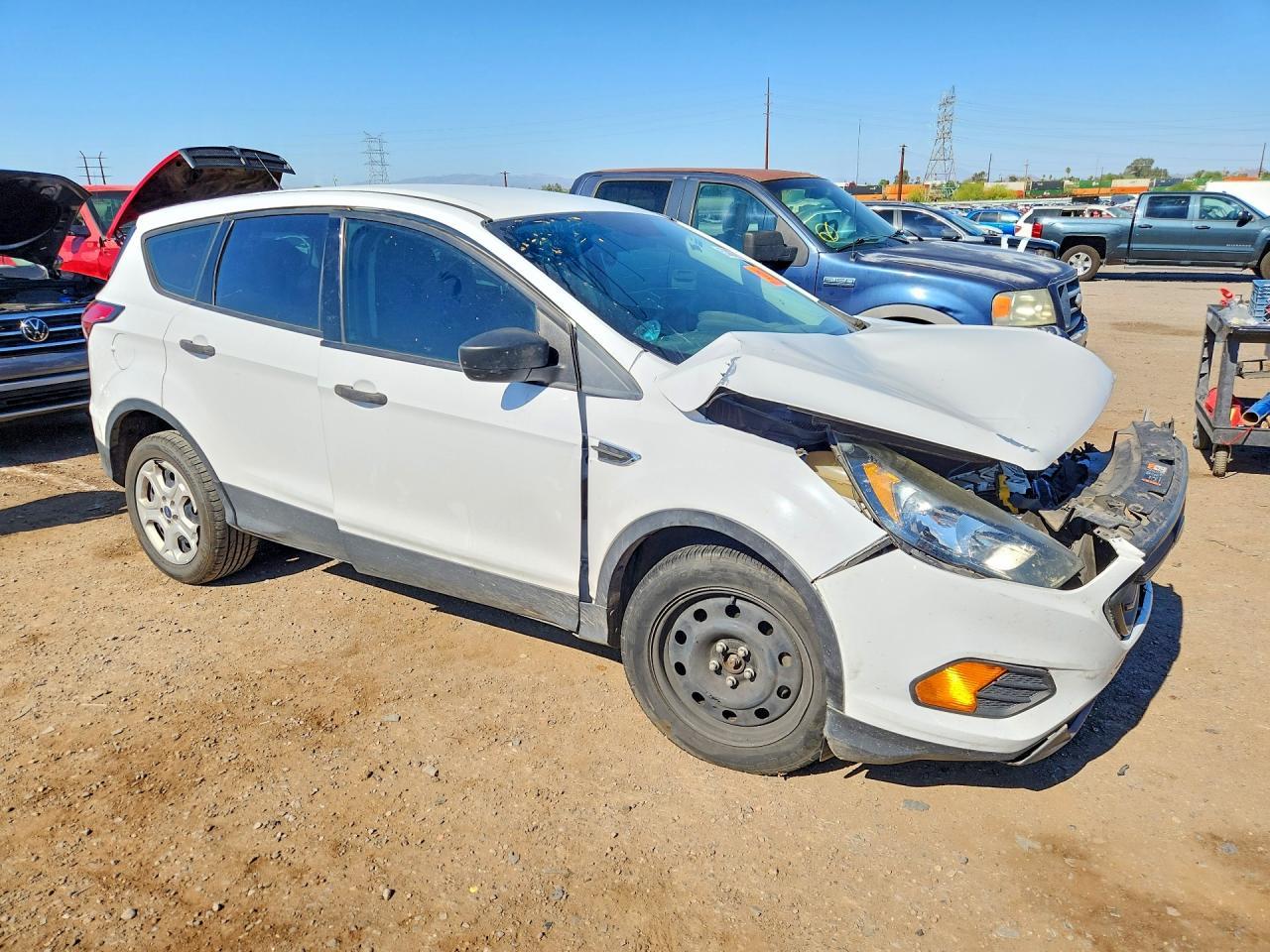 2019 Ford Escape S - Image 4