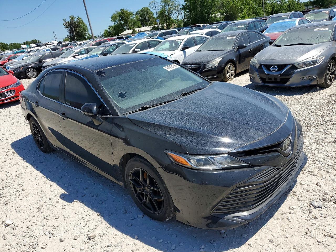 2018 Toyota Camry Le - Image 4