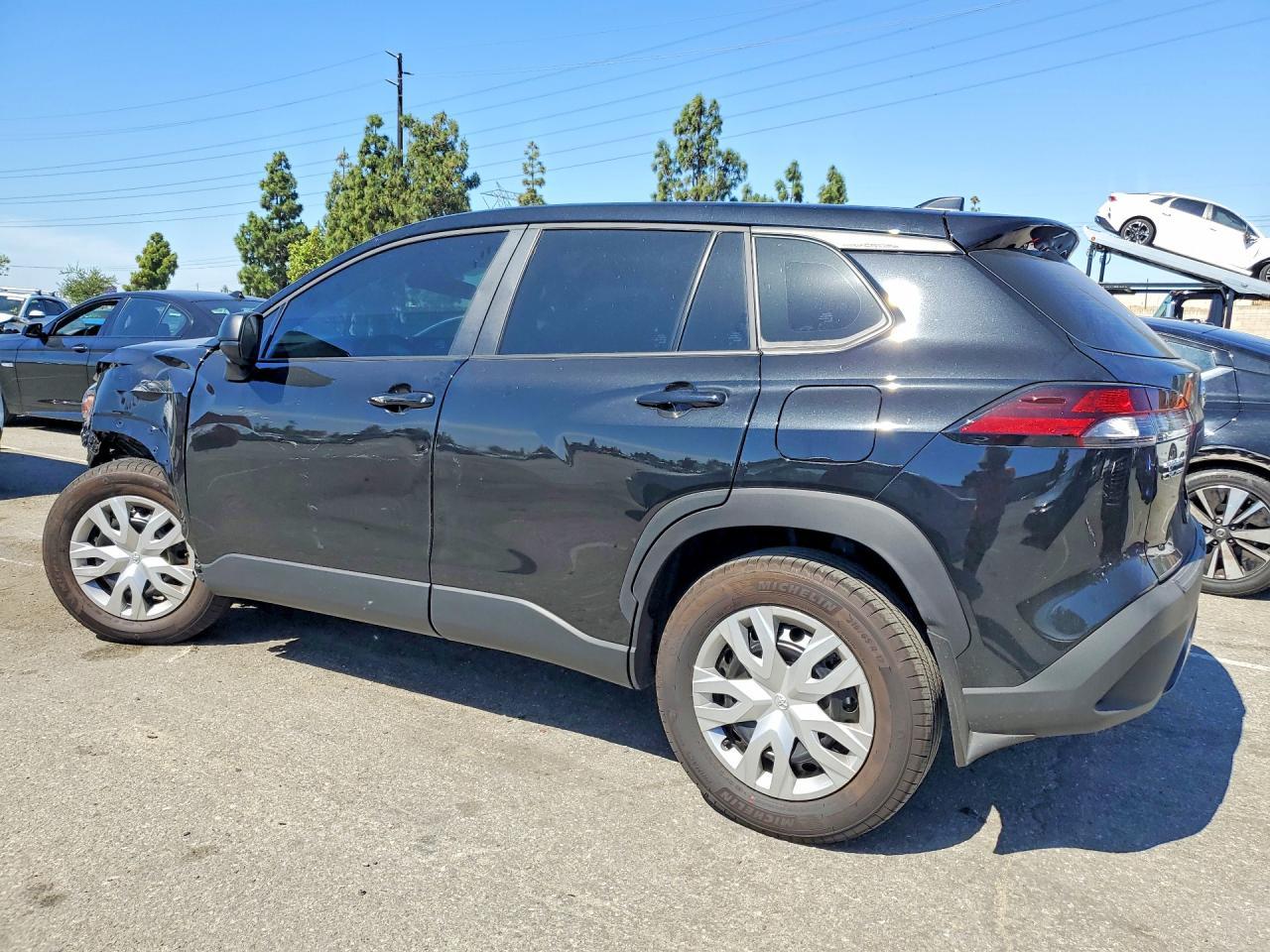 2026 Toyota Corolla Cross L - Image 2