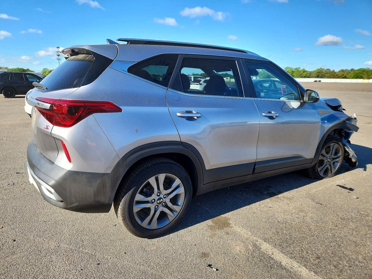 2021 Kia Seltos S - Фото 3