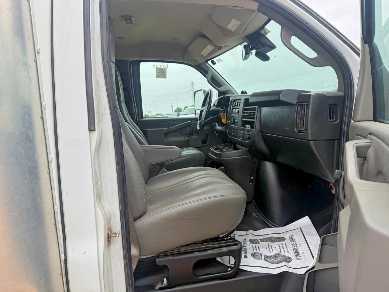 2020 Chevrolet Express G3500 - Фото 5