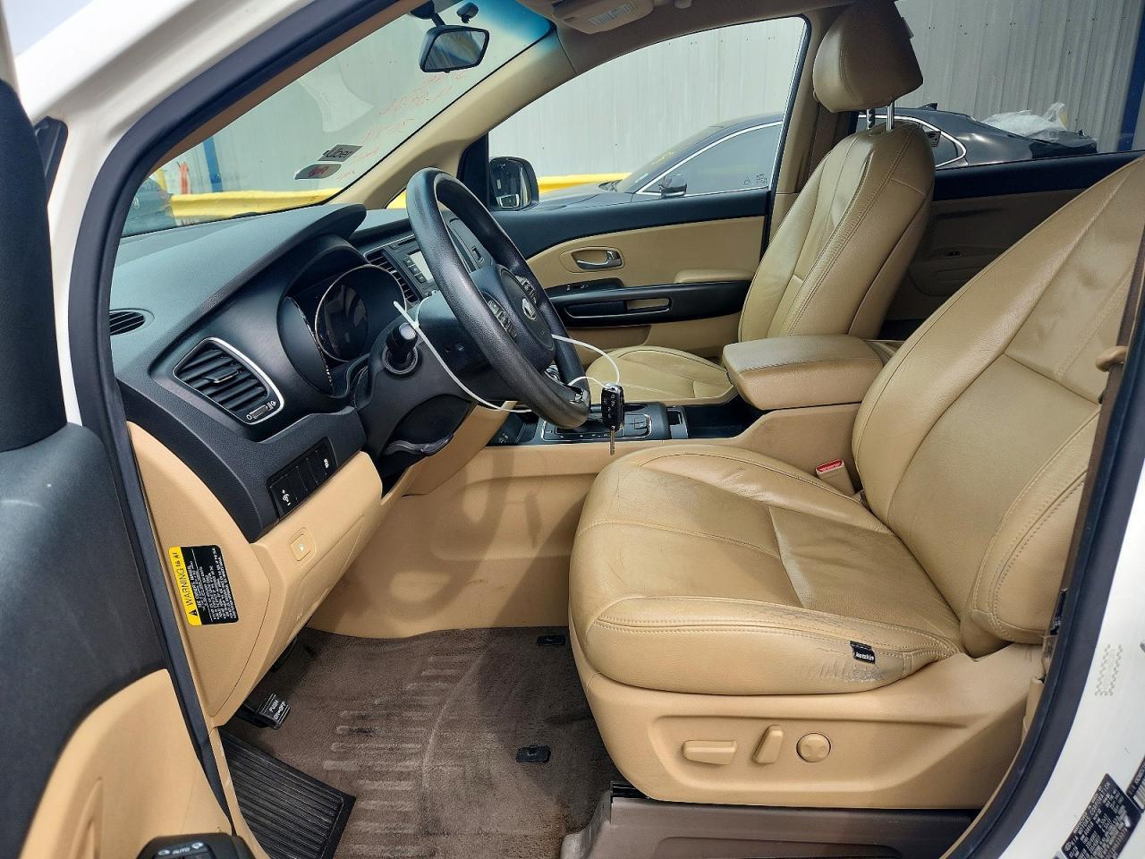 2017 Kia Sedona Lx - Фото 7
