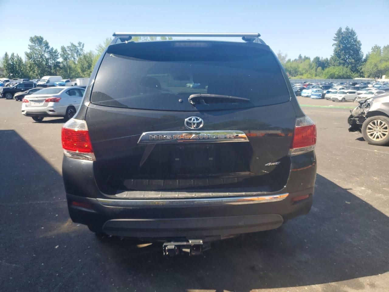 2013 Toyota Highlander Limited - Image 6