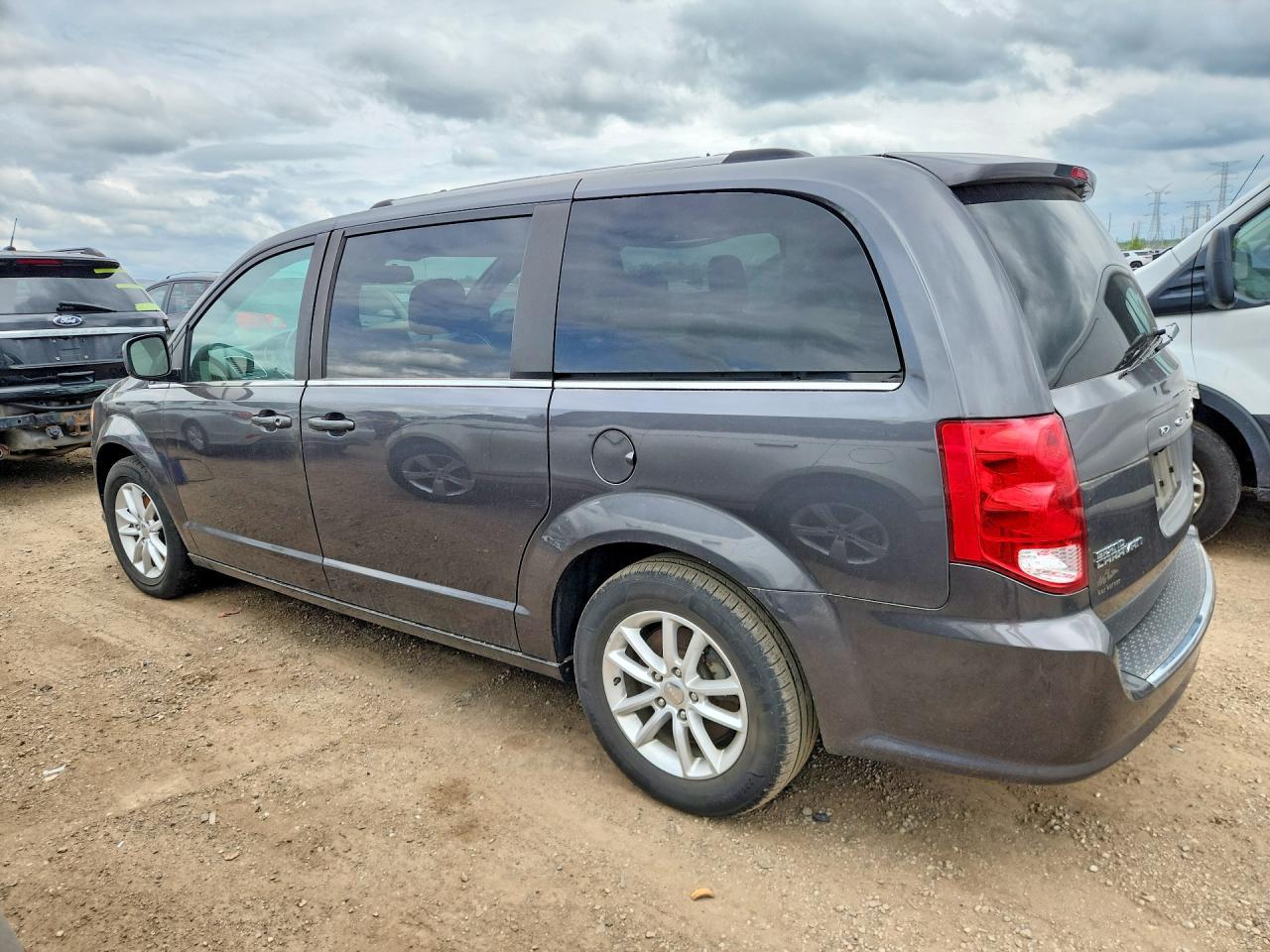 2019 Dodge Grand Caravan Sxt - Image 2