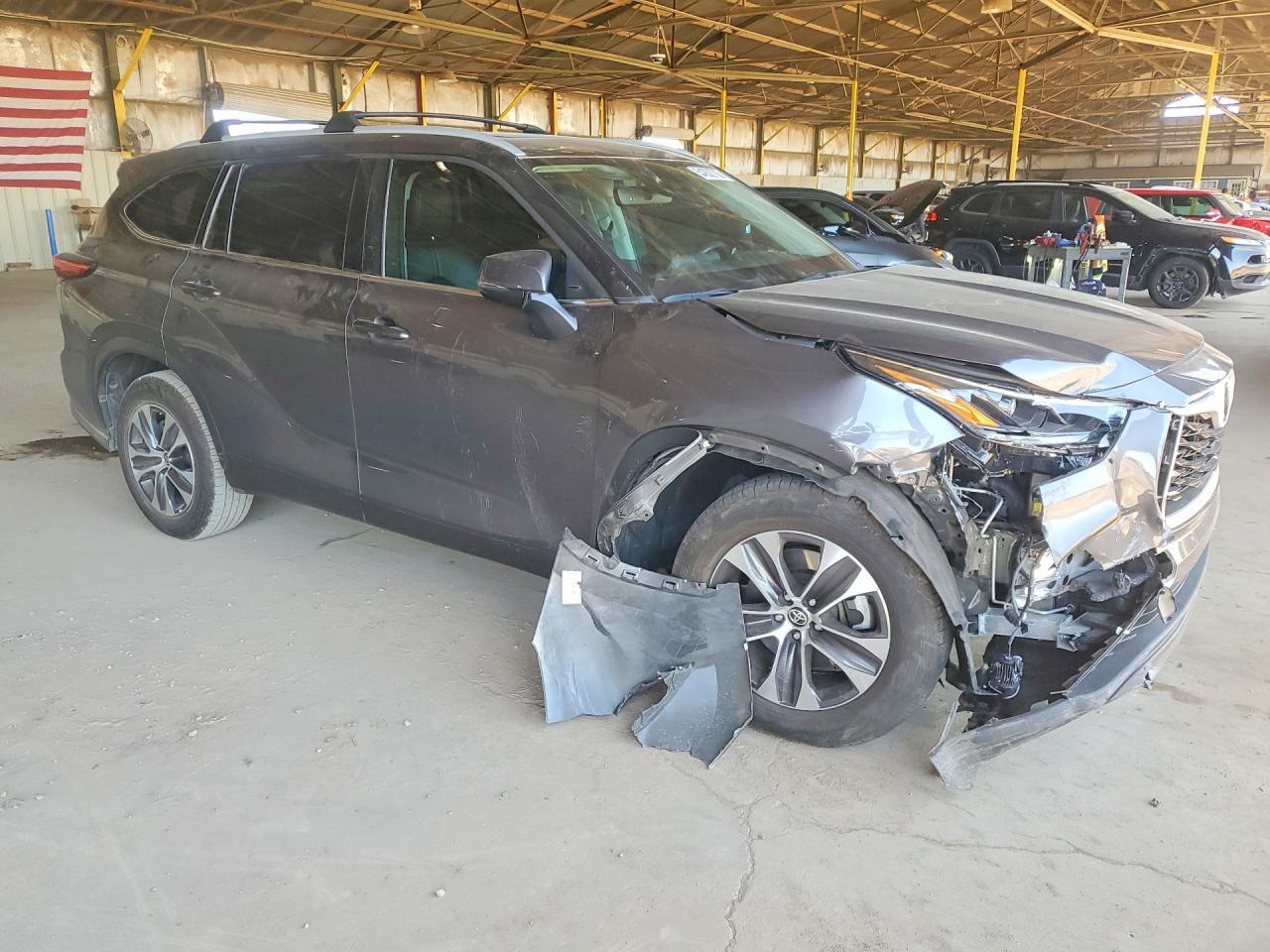 2022 Toyota Highlander Xle - Image 4