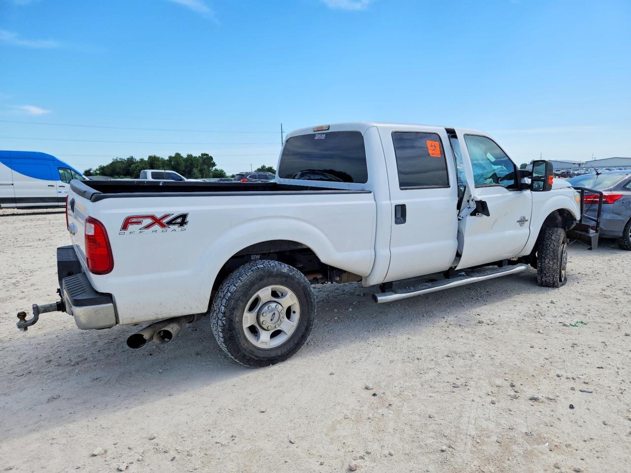 2015 Ford F250 Super Duty - Фото 3