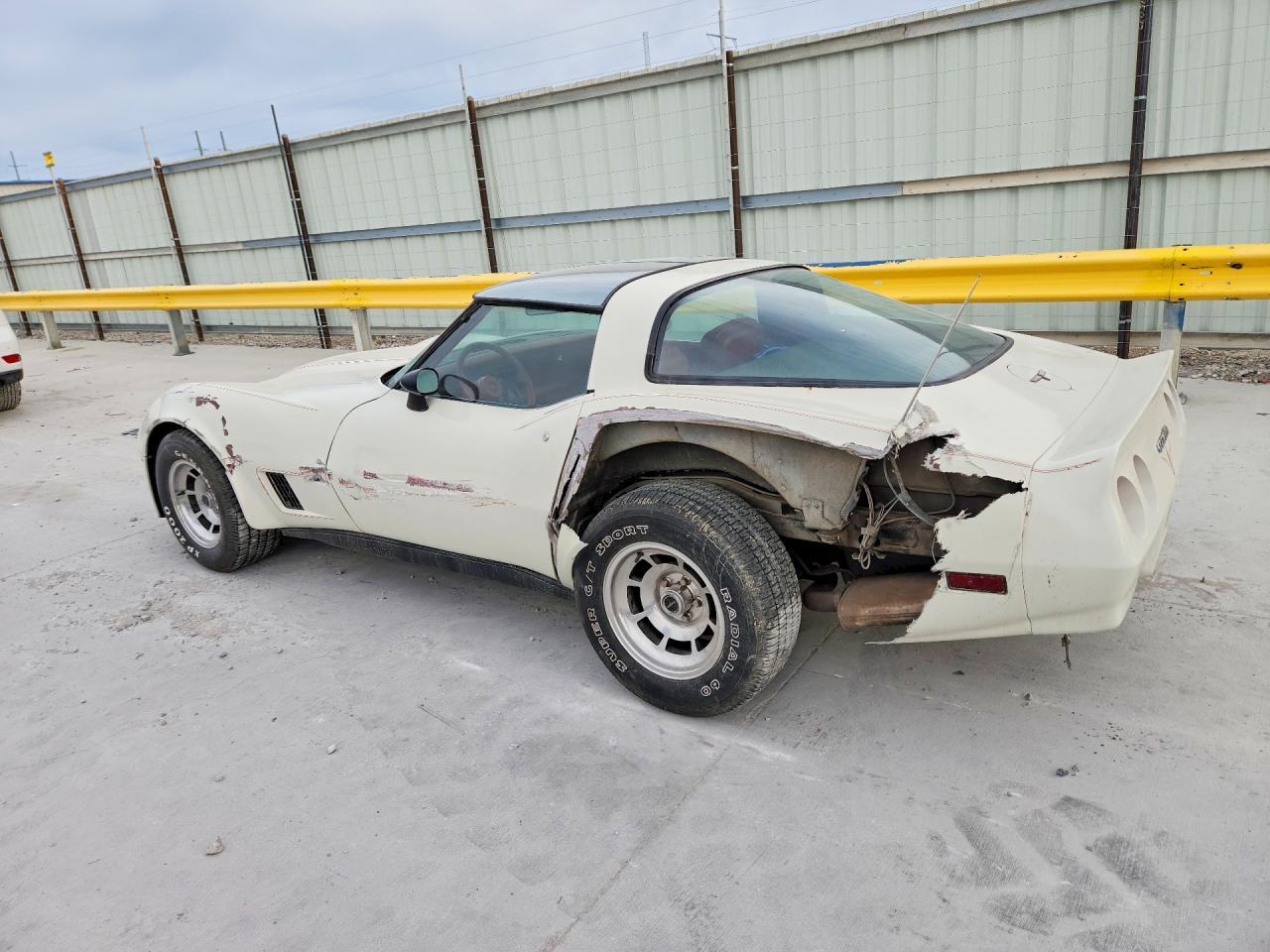 1981 Chevrolet Corvette - Image 2