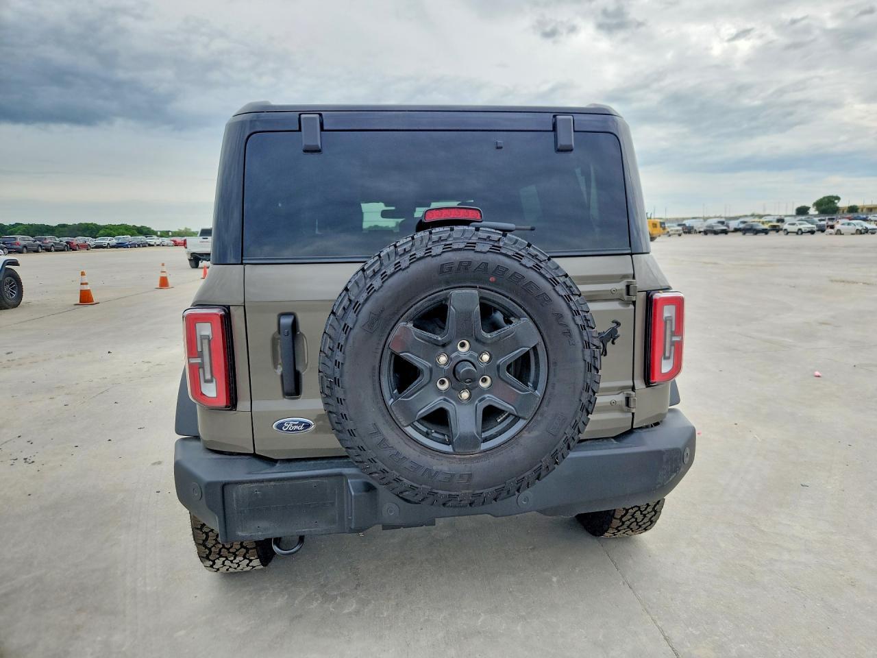 2025 Ford Bronco Outer Banks - Фото 6