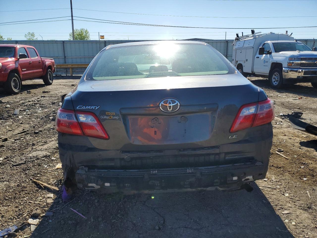 2009 Toyota Camry Le - Фото 6