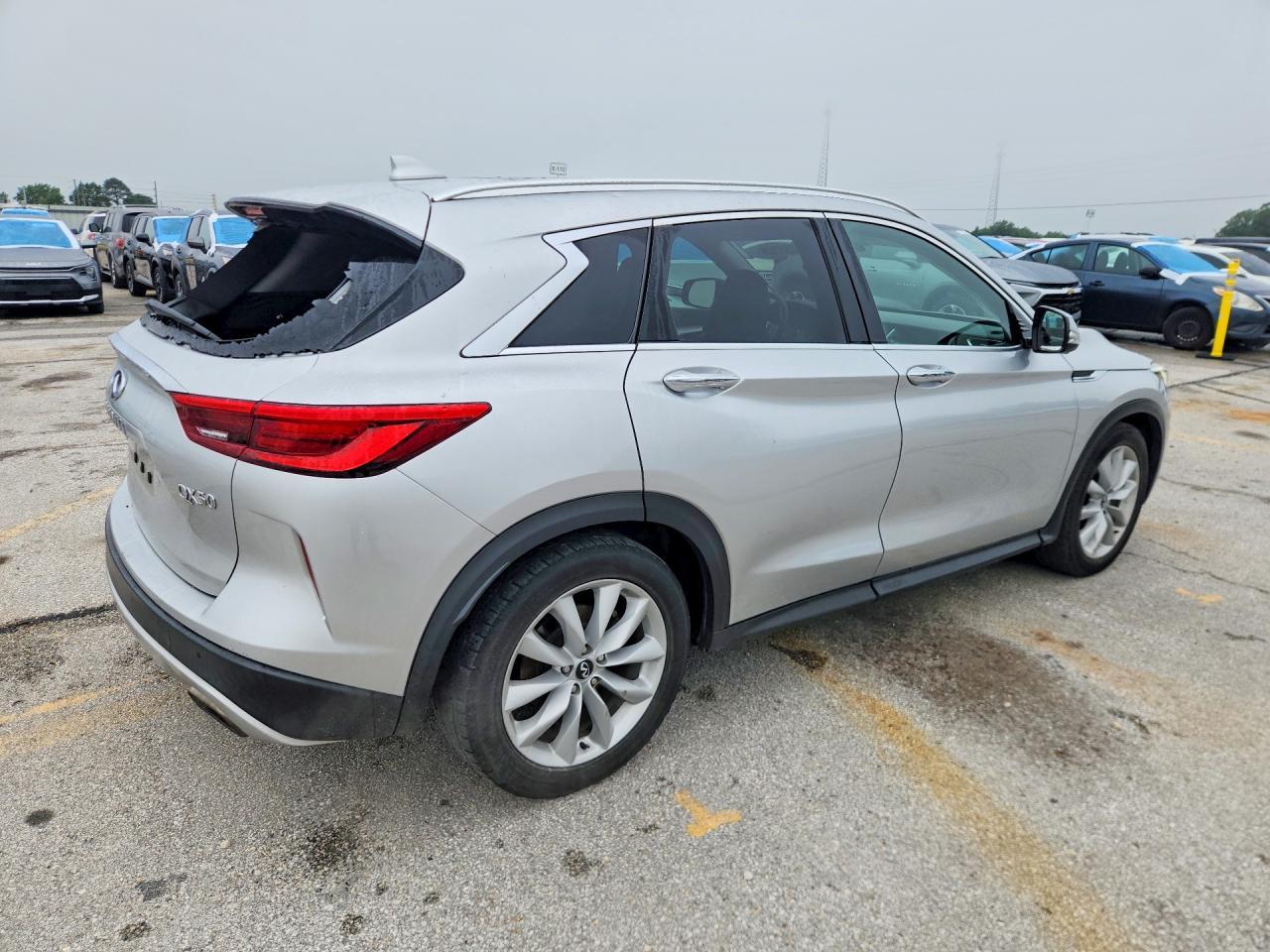 2019 Infiniti Qx50 Essential - Image 3