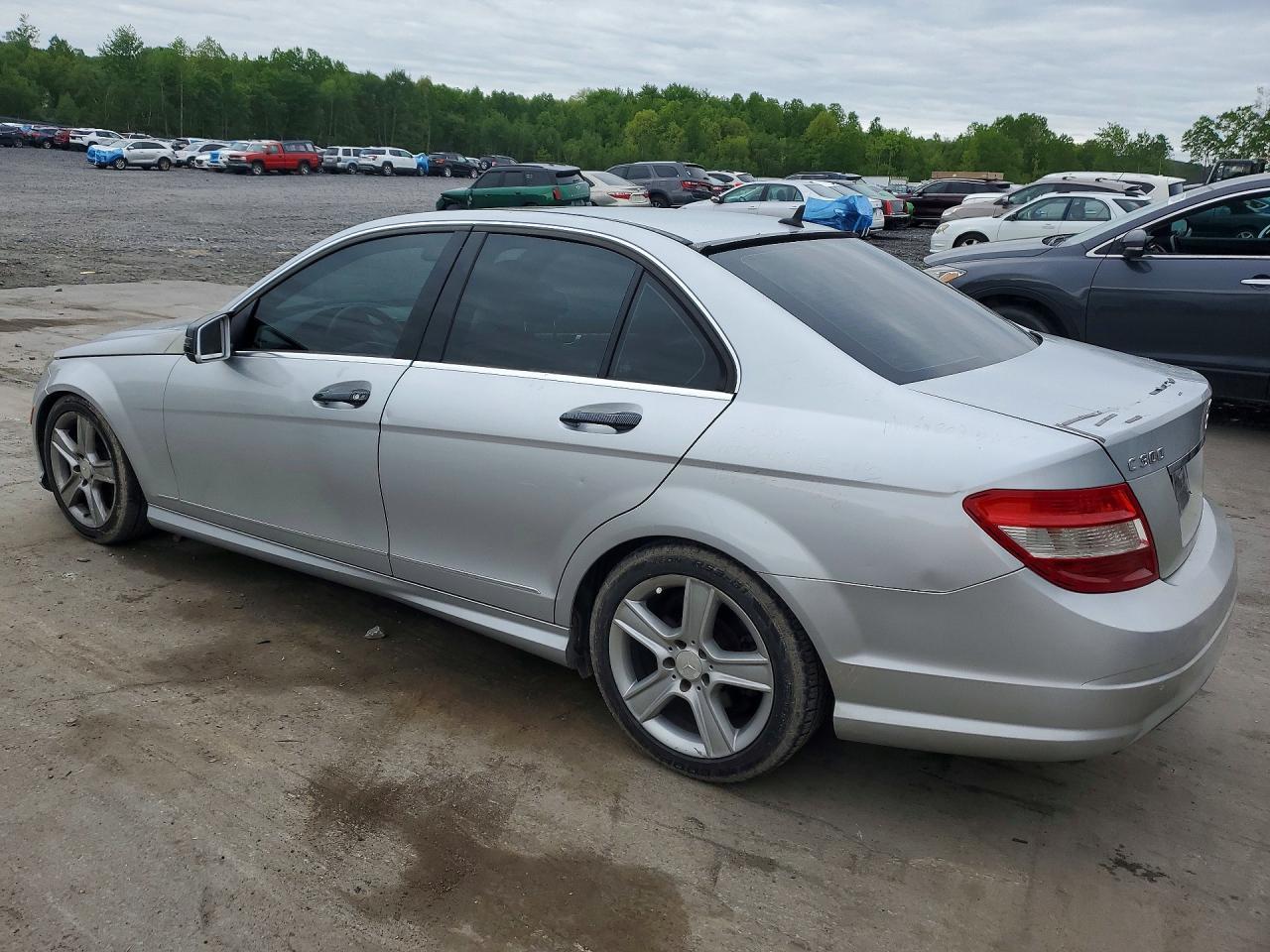2010 Mercedes-Benz C 300 4Matic - Image 2