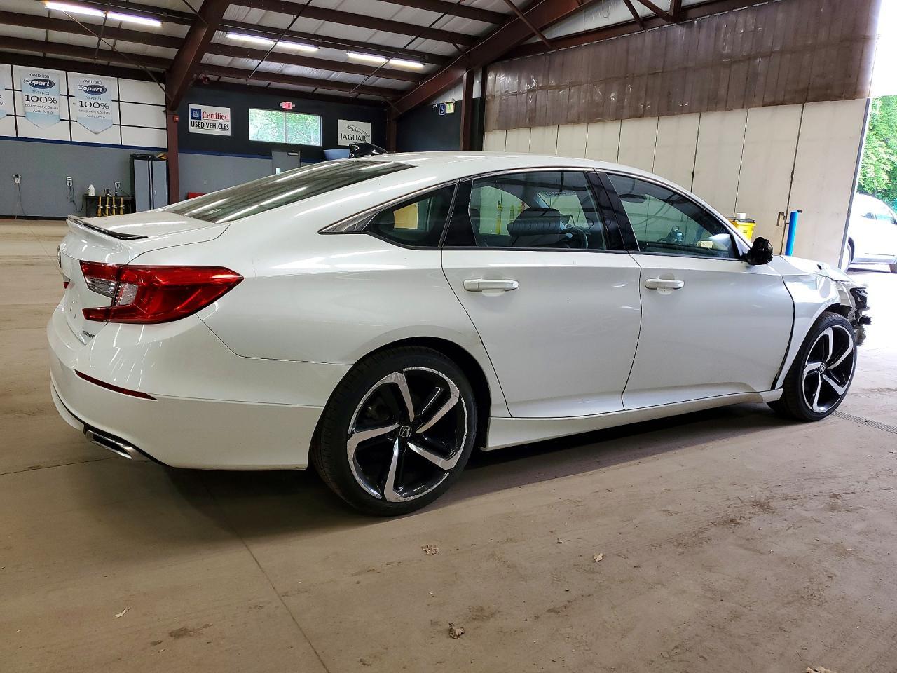 2022 Honda Accord Sport - Фото 3
