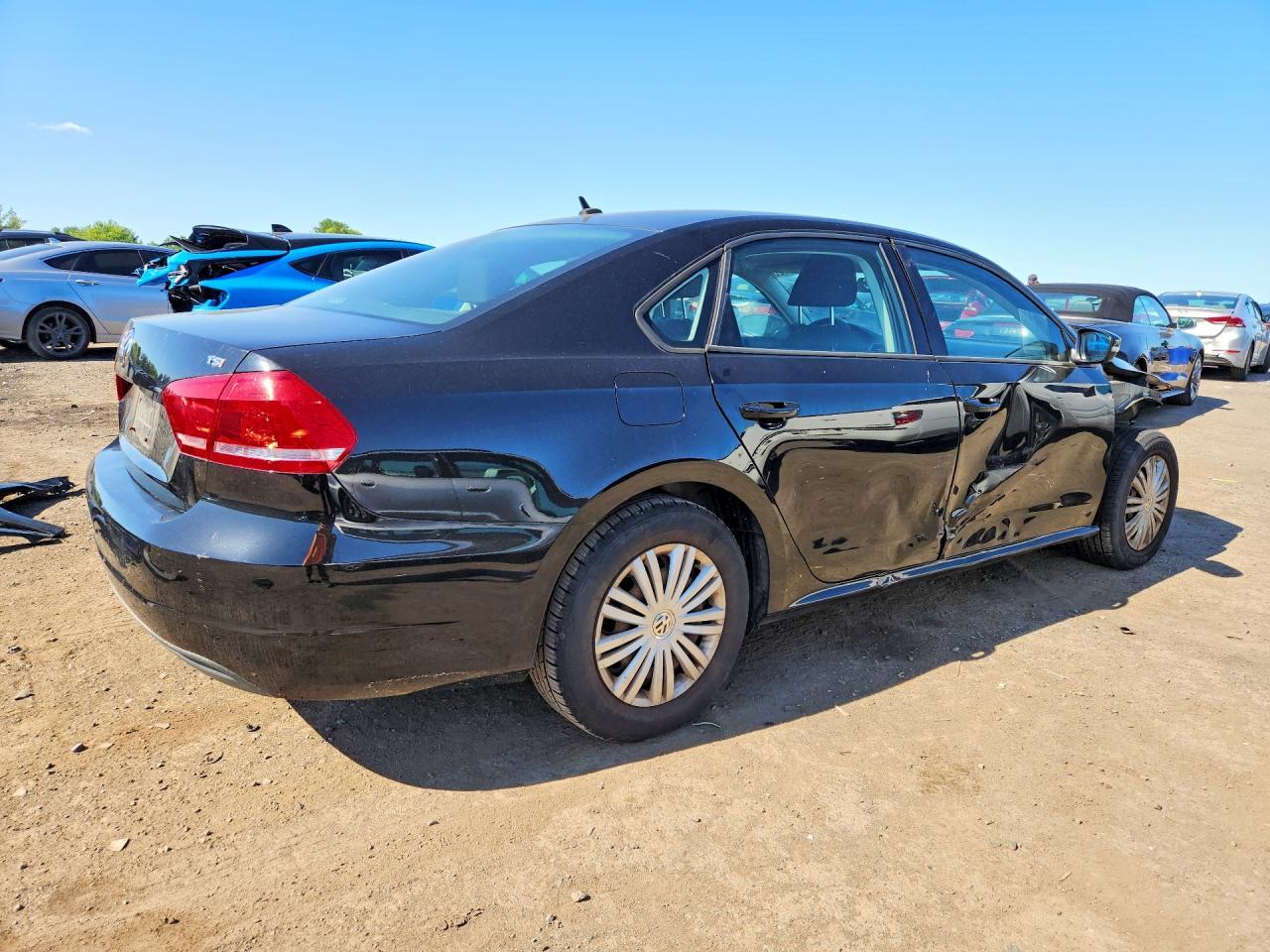 2015 Volkswagen Passat S - Фото 3