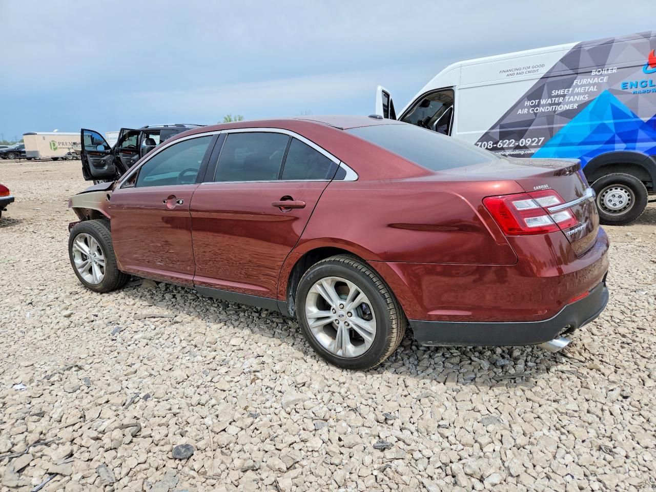 2015 Ford Taurus Sel - Image 2