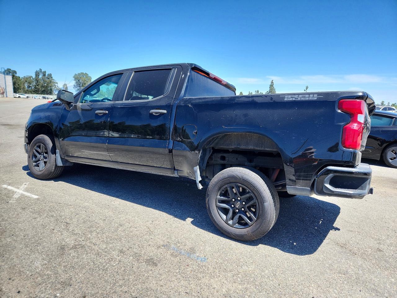 2022 Chevrolet Silverado K1500 Trail Boss Custom - Фото 2