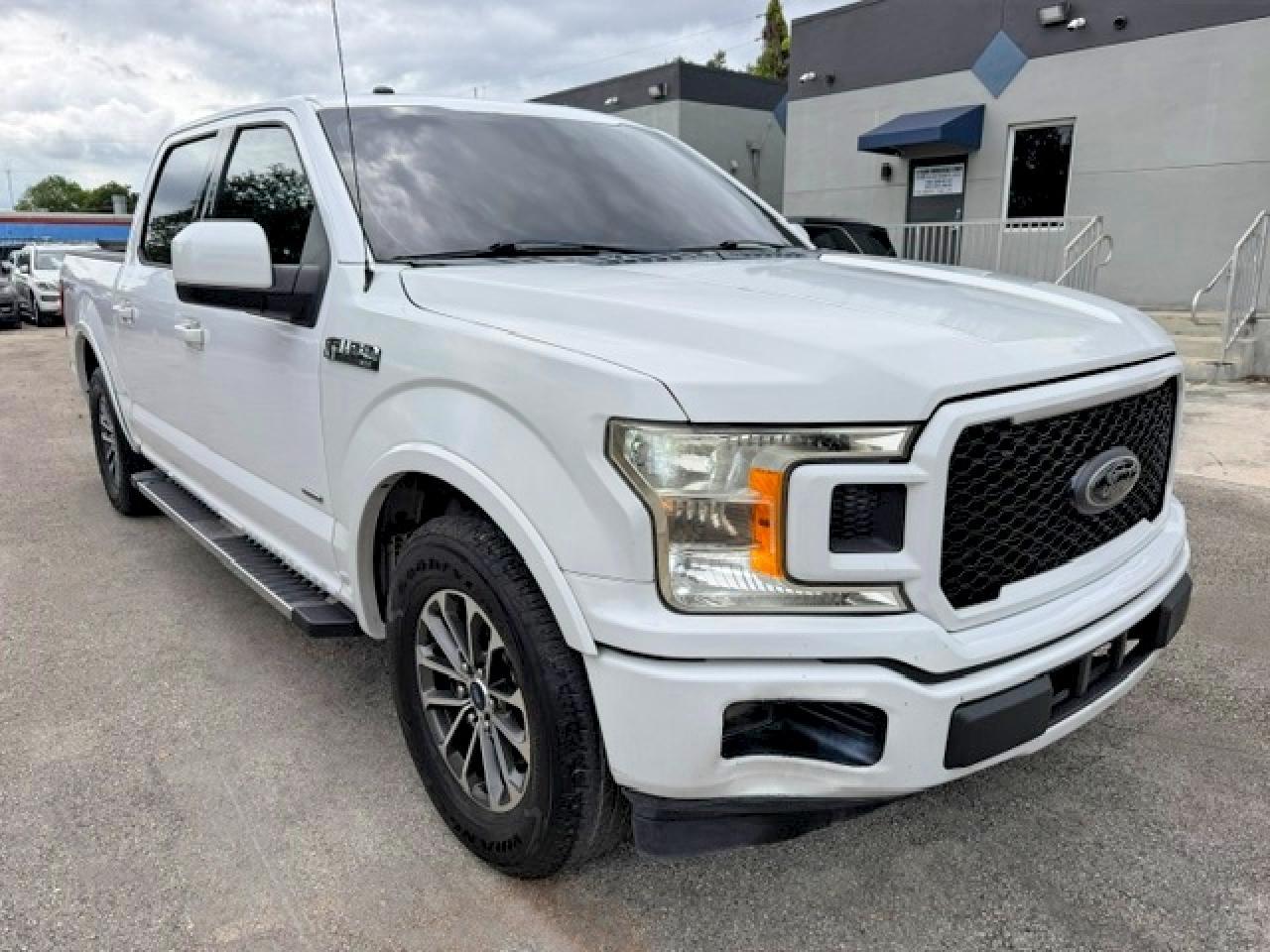 2016 Ford F150 Supercrew - Фото 4
