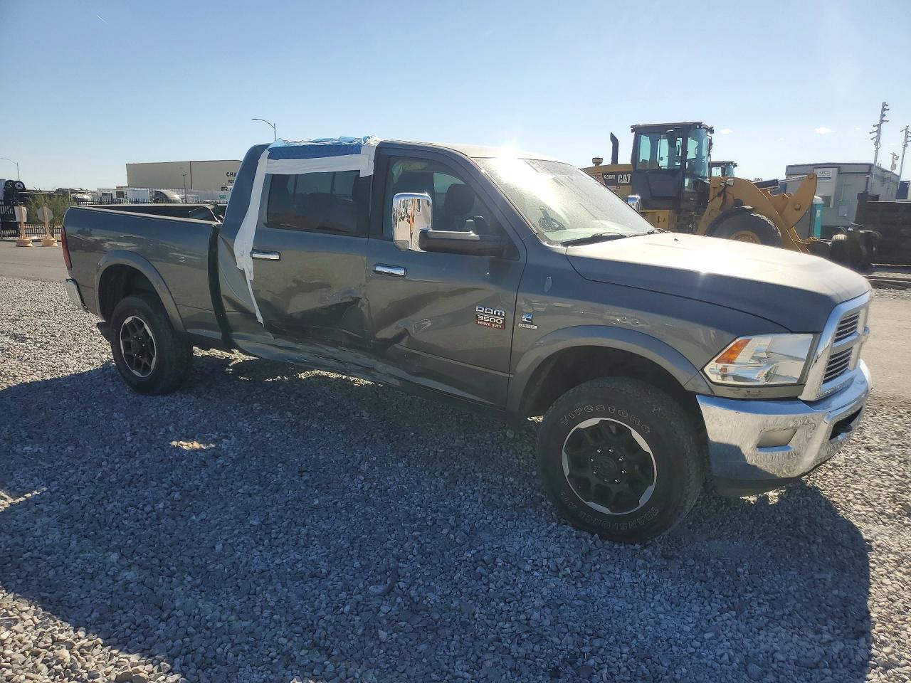 2012 Dodge Ram 3500 Laramie - Image 4