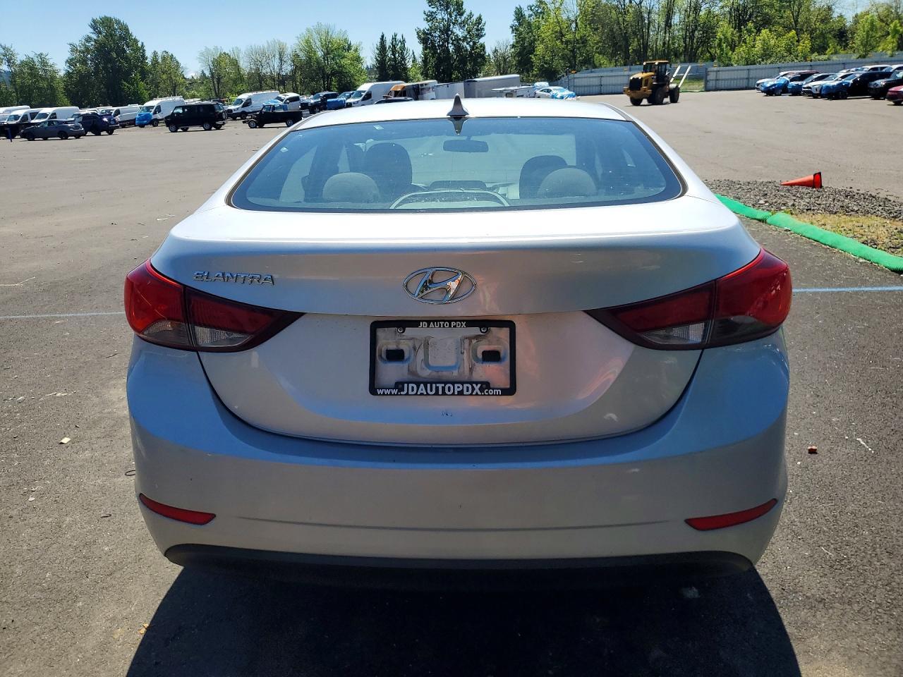 2014 Hyundai Elantra Se - Фото 6