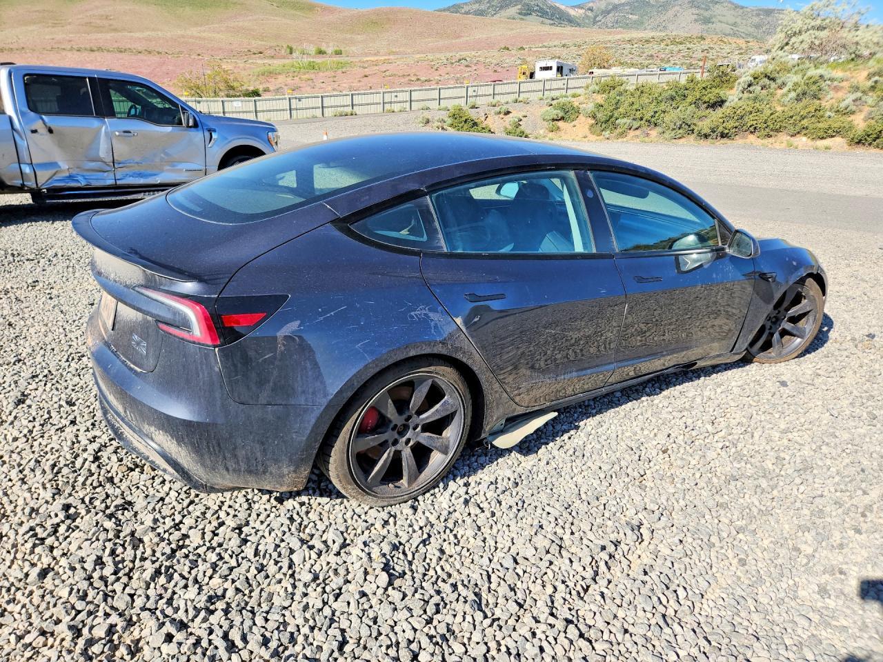 2024 Tesla Model 3 - Image 3