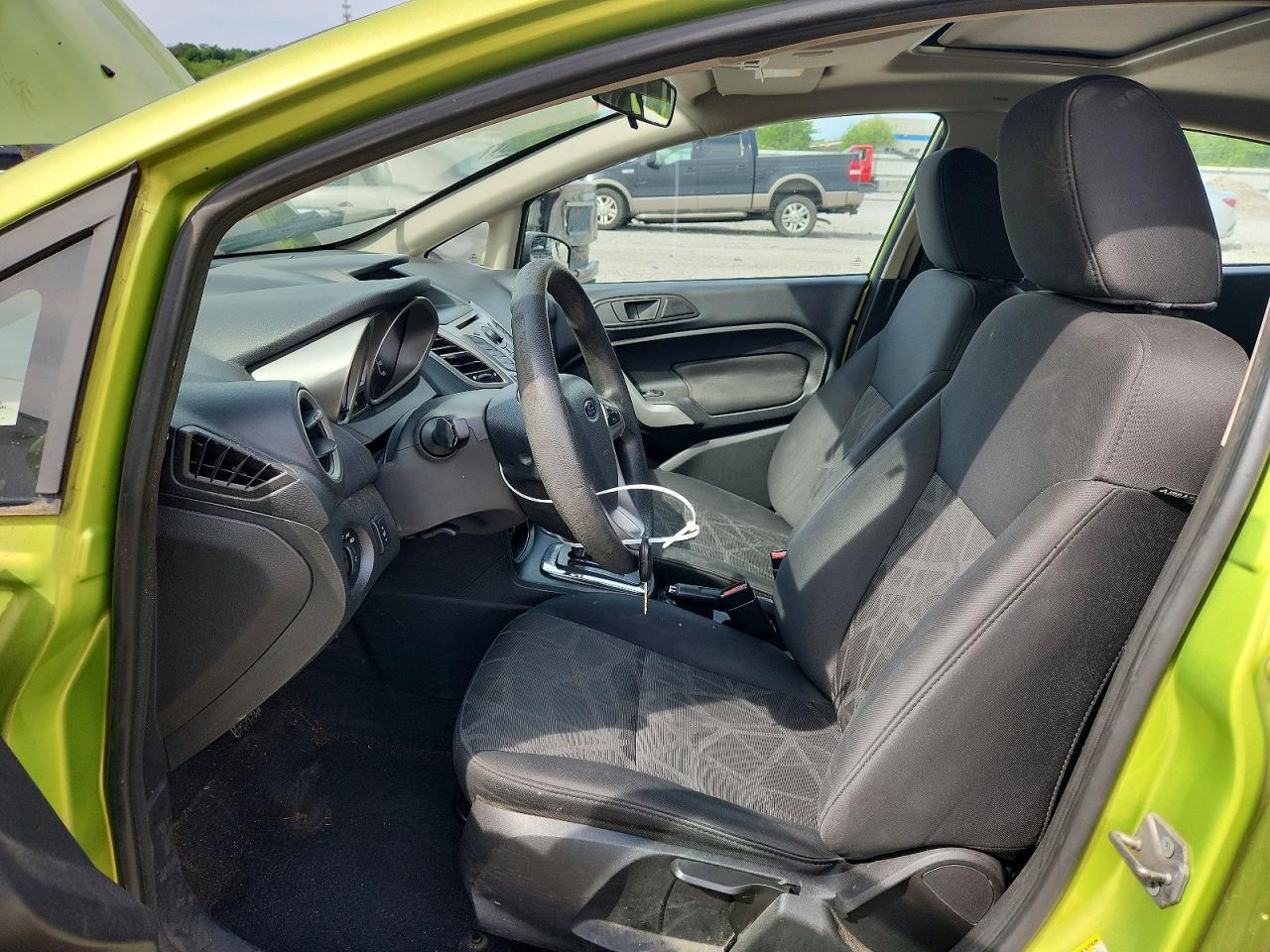 2011 Ford Fiesta Se - Фото 7