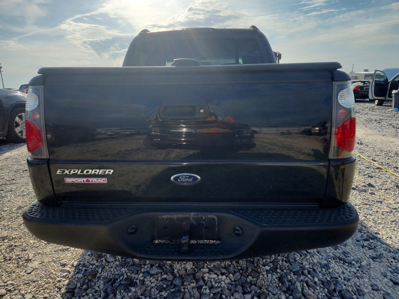 2001 Ford Expsprtrac - Фото 6