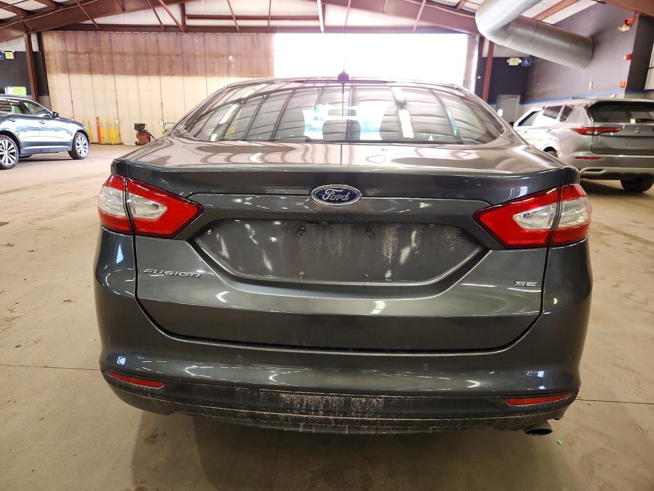 2016 Ford Fusion Se - Фото 6