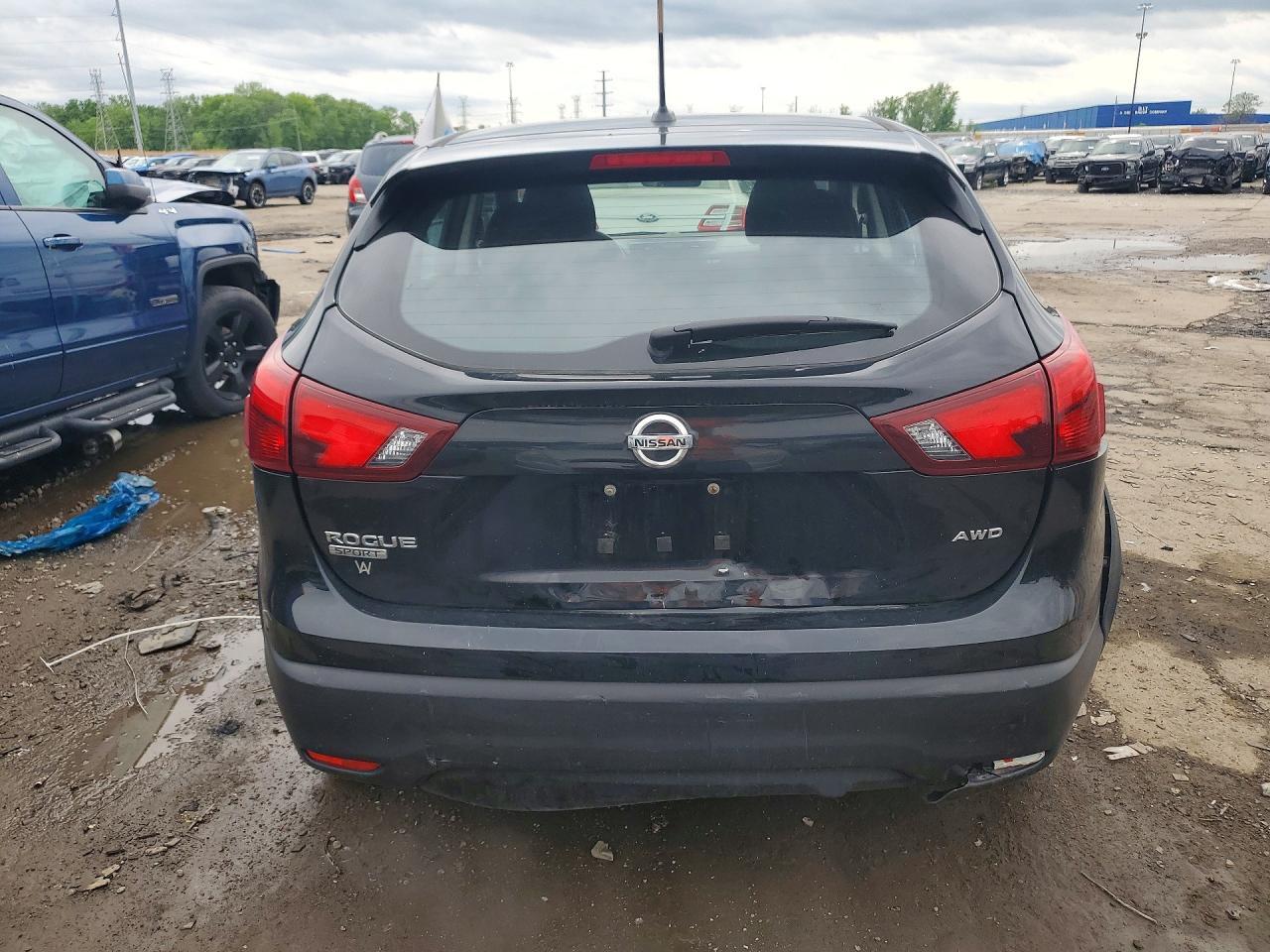 2019 Nissan Rogue Sport S - Фото 6