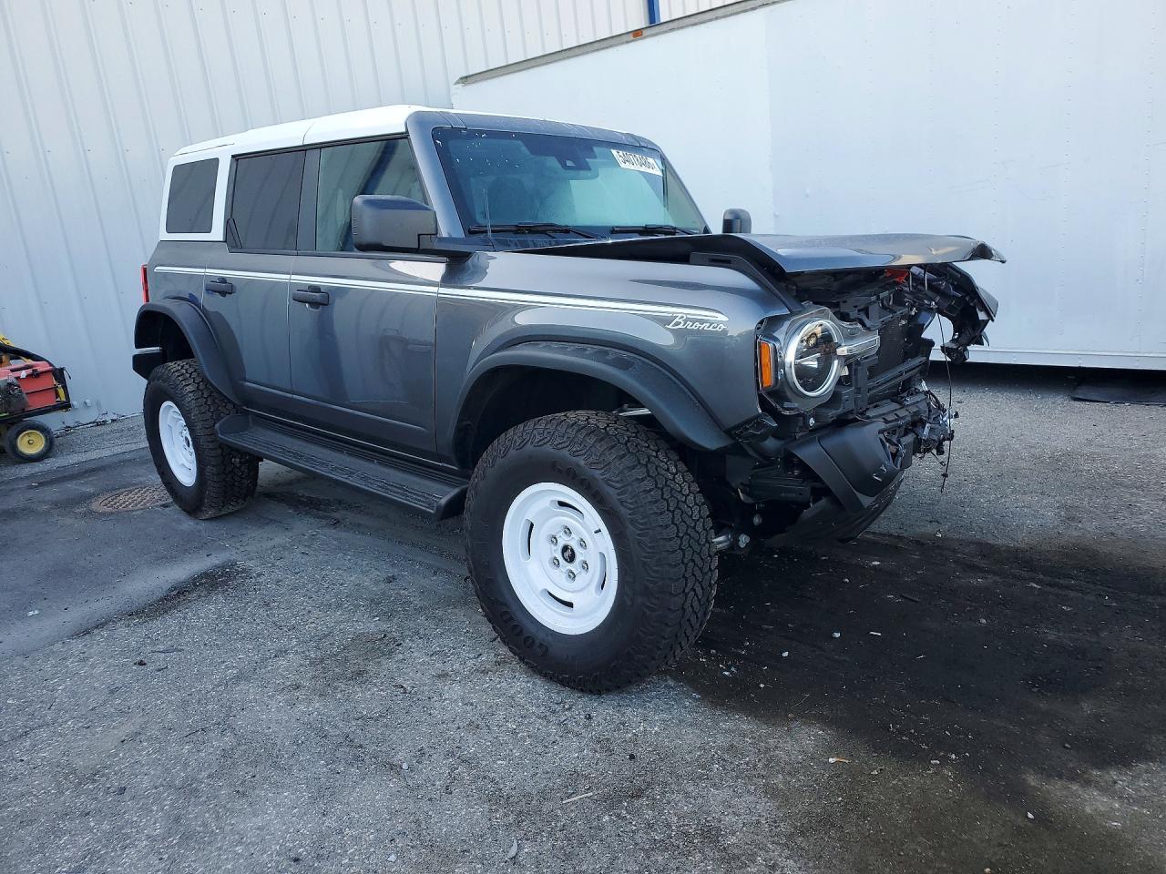 2025 Ford Bronco Heritage - Фото 4