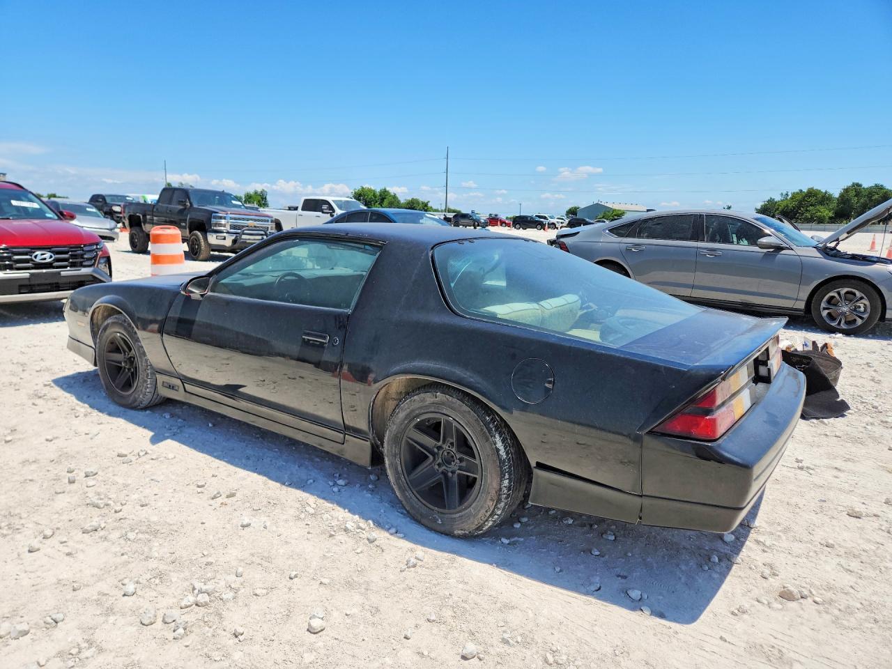 1990 Chevrolet Camaro Rs - Image 2
