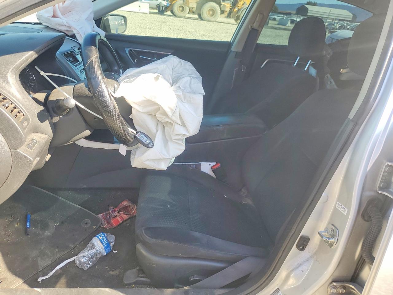 2014 Nissan Altima 2.5 S - Image 7