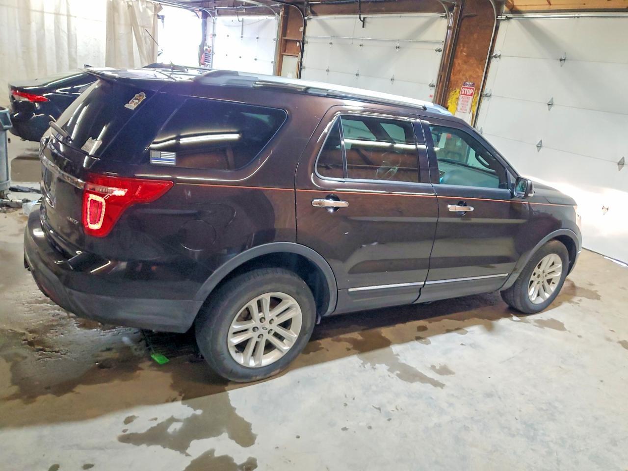 2014 Ford Explorer Xlt - Image 3