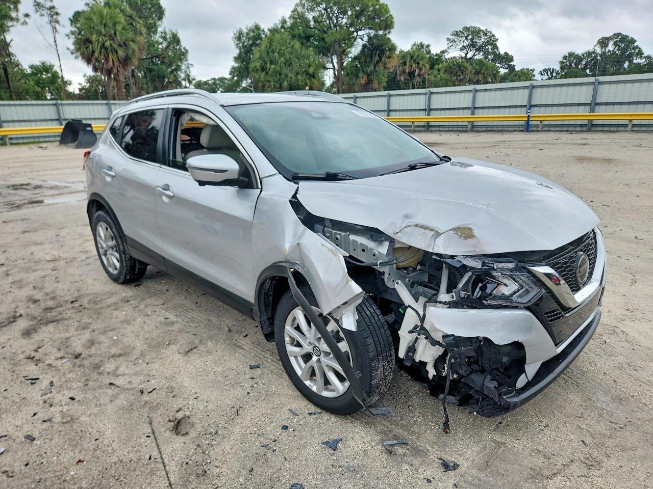 2020 Nissan Rogue Sport Sv - Image 4