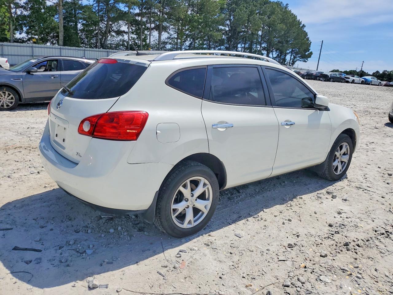 2010 Nissan Rogue Sl - Image 3