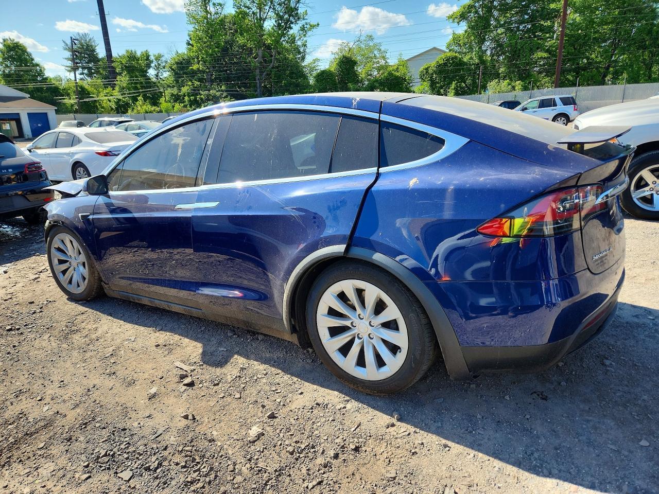 2016 Tesla Model X - Image 2